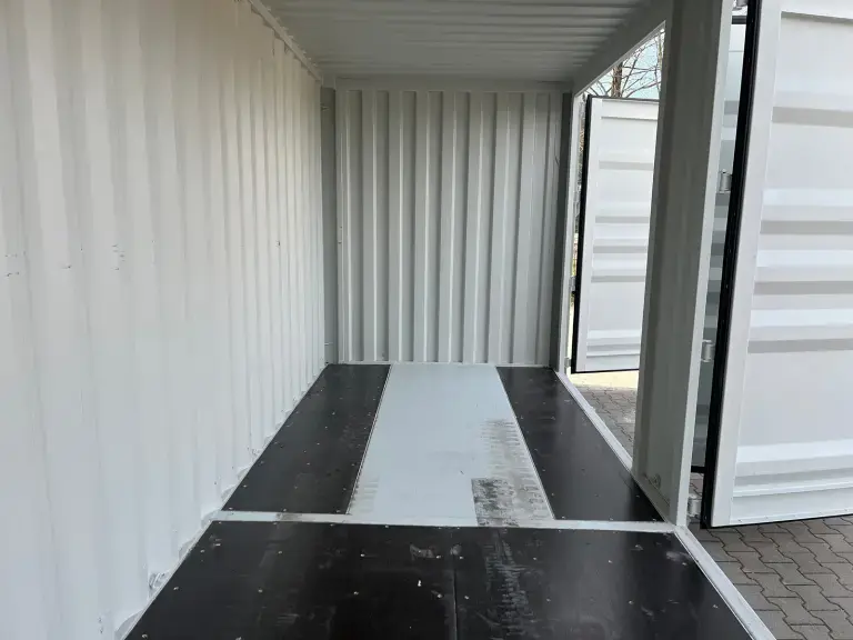 40 foot hq high cube shipping container with 4 side doors 40 foot hq high cube shipping container with 4 side doors