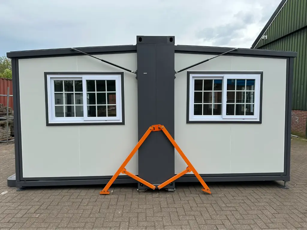 2024 mobile housing unit / container 2024 mobile housing unit / container
