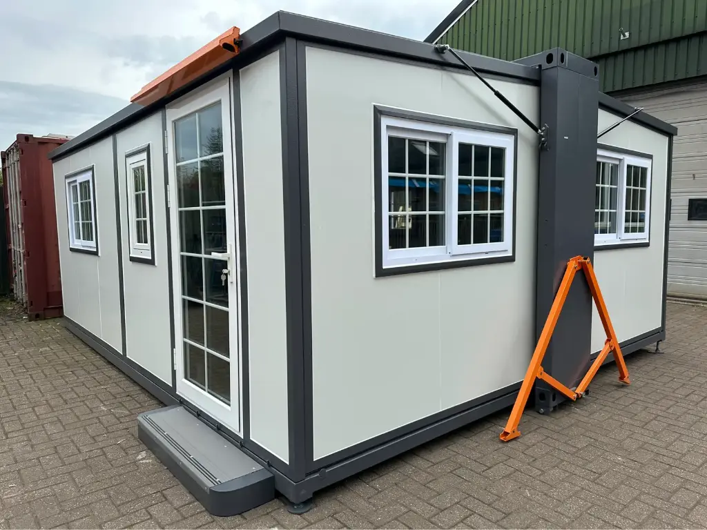 2024 mobile housing unit / container 2024 mobile housing unit / container