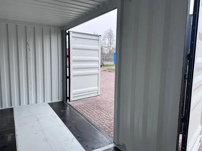 40 foot high cube shipping container with 3 side doors 40 foot high cube shipping container with 3 side doors
