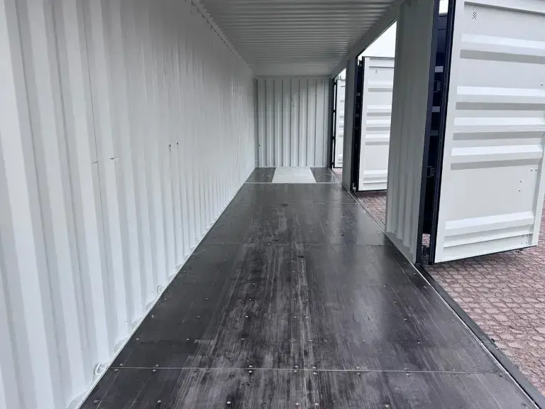 40 foot high cube shipping container with 3 side doors 40 foot high cube shipping container with 3 side doors