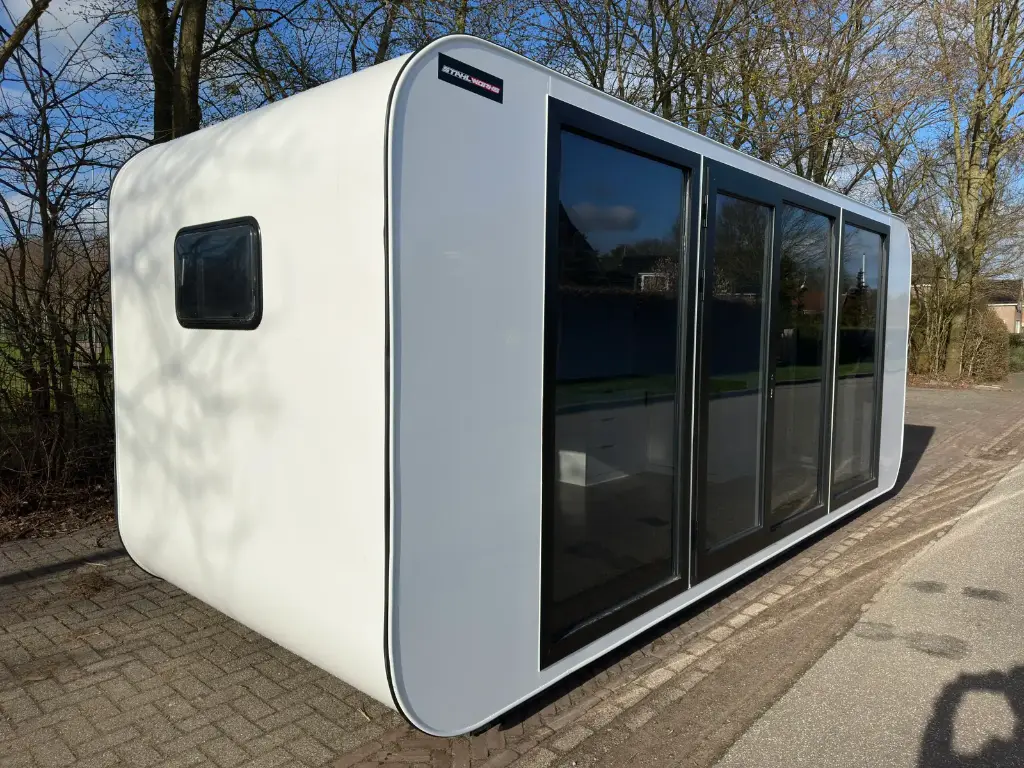 b tiny house / workshop / office b tiny house / workshop / office