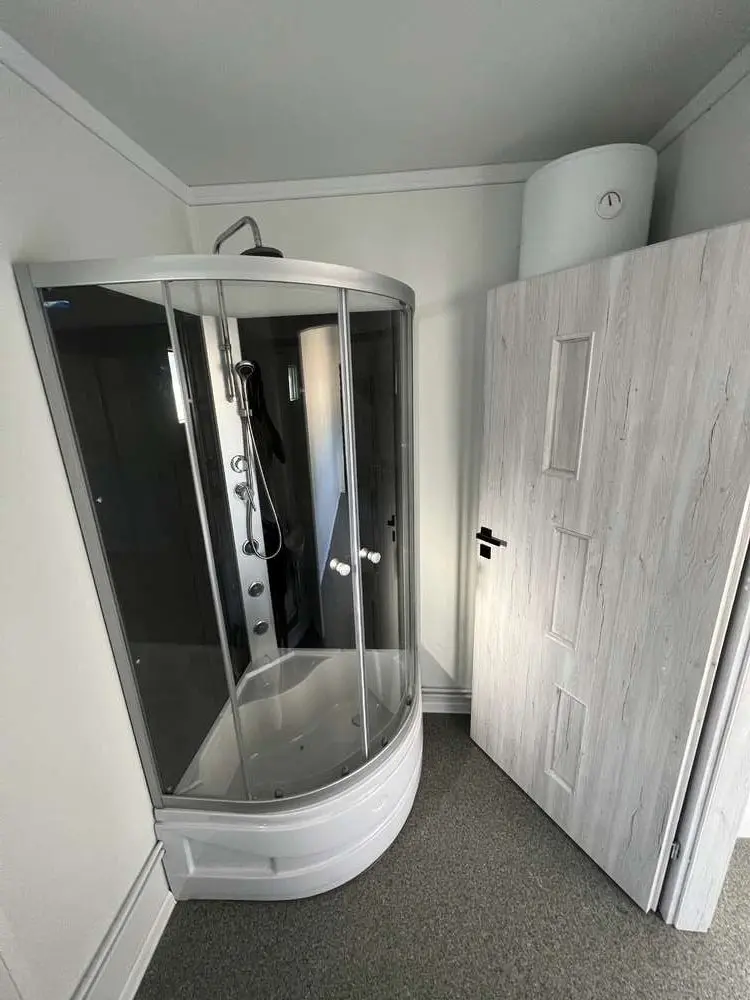 container living quarters with kitchenette, toilet and shower, 6.00 x 2.43m container living quarters with kitchenette, toilet and shower, 6.00 x 2.43m
