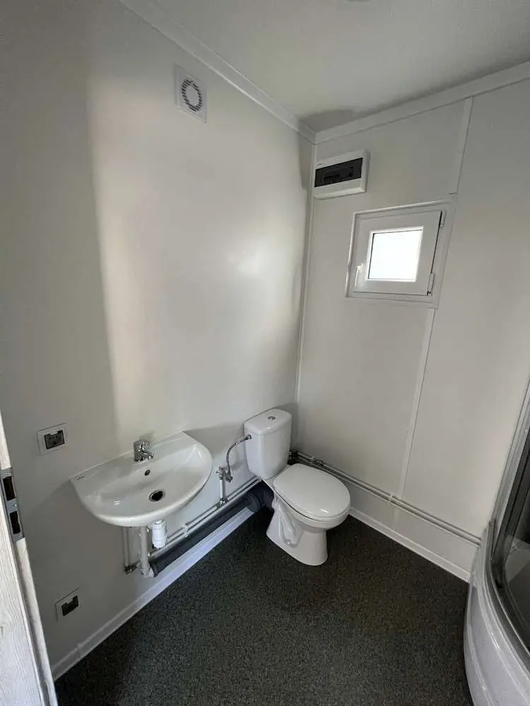 container living quarters with kitchenette, toilet and shower, 6.00 x 2.43m container living quarters with kitchenette, toilet and shower, 6.00 x 2.43m