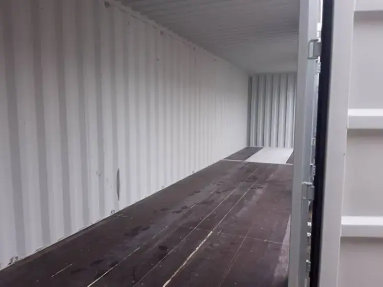 lypu – 40ft hc – shipping container with side doors – 2024 lypu – 40ft hc – shipping container with side doors – 2024