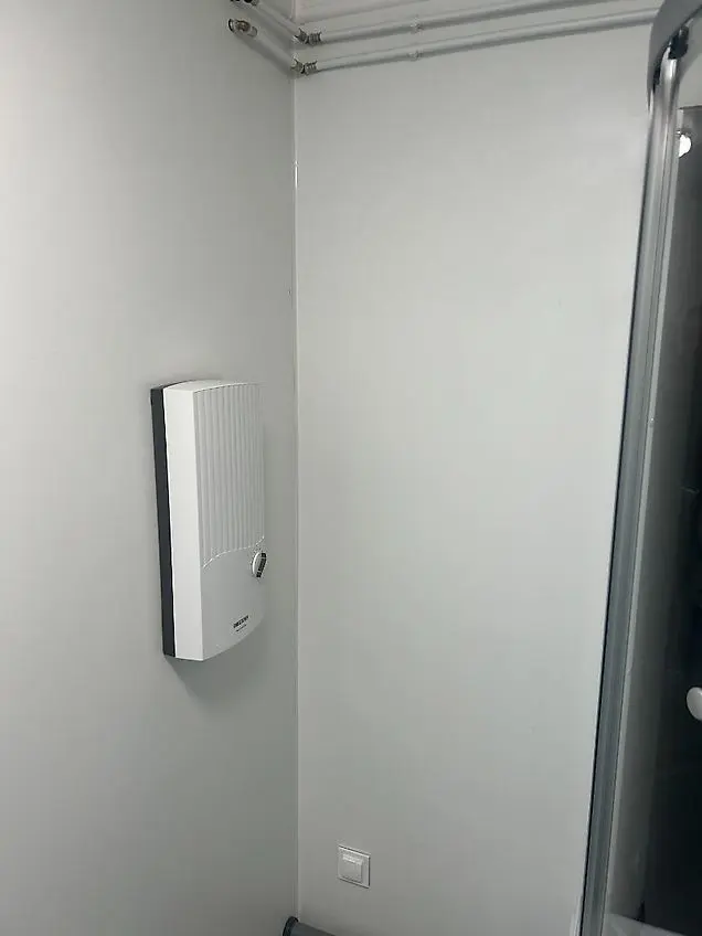 office container, sanitary container, shower container office container, sanitary container, shower container