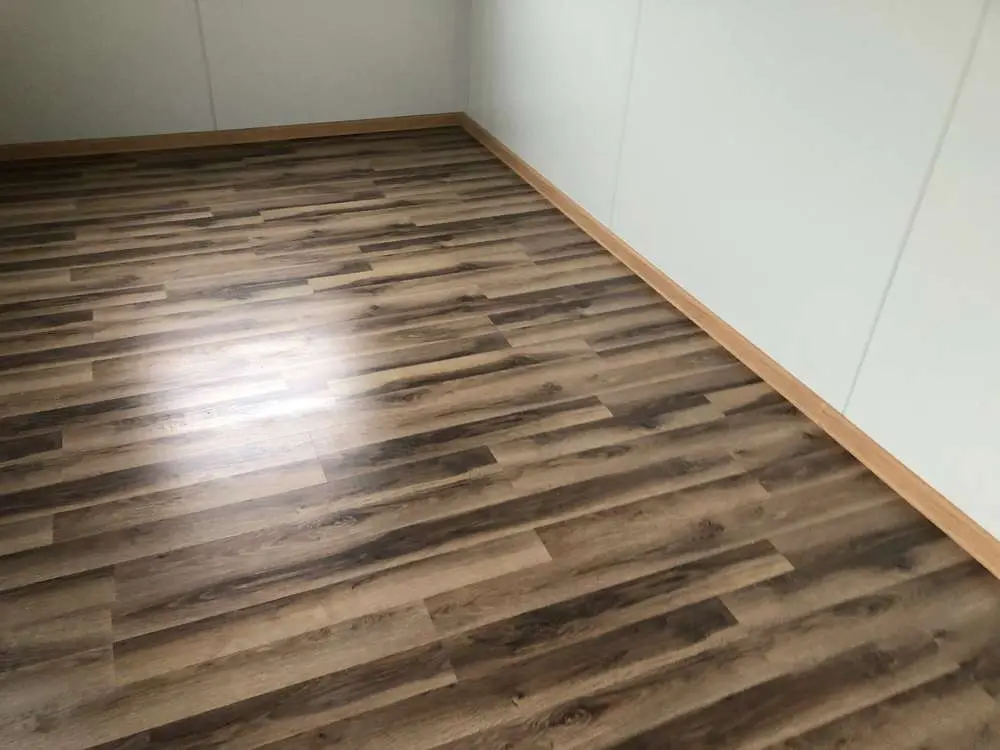 office container 6 x 2.40m office container 6 x 2.40m