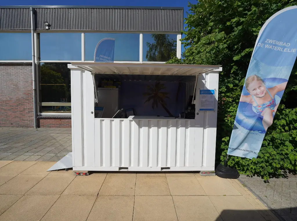 xl demountable bar container 3×2 meters white ral 9016 xl demountable bar container 3×2 meters white ral 9016